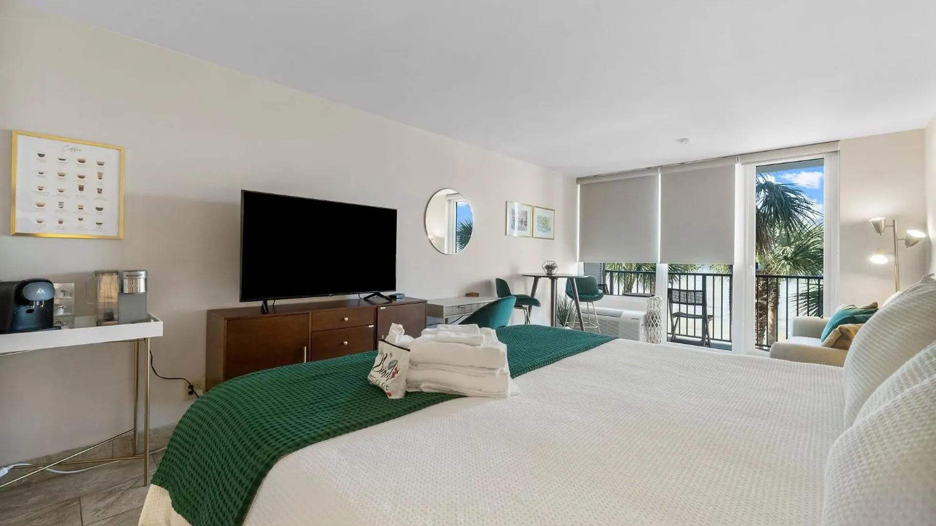 Apartment Sandestin Bayfront Studio With Balcony And Breathtaking Views