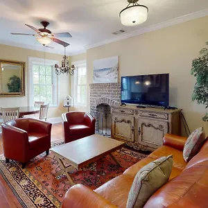 Haven On Taylor Unit 4 Holiday home Savannah