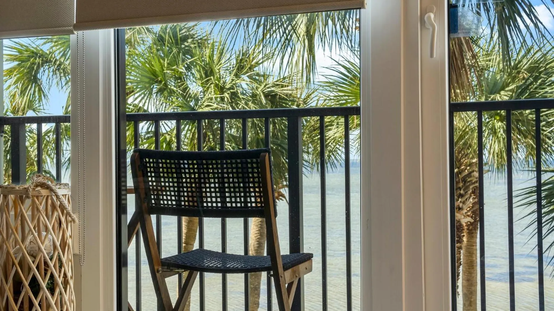 Apartment Sandestin Bayfront Studio With Balcony And Breathtaking Views